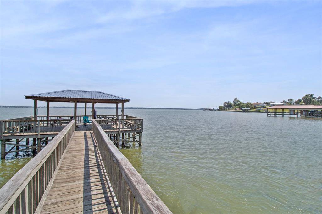 Community fishing pier