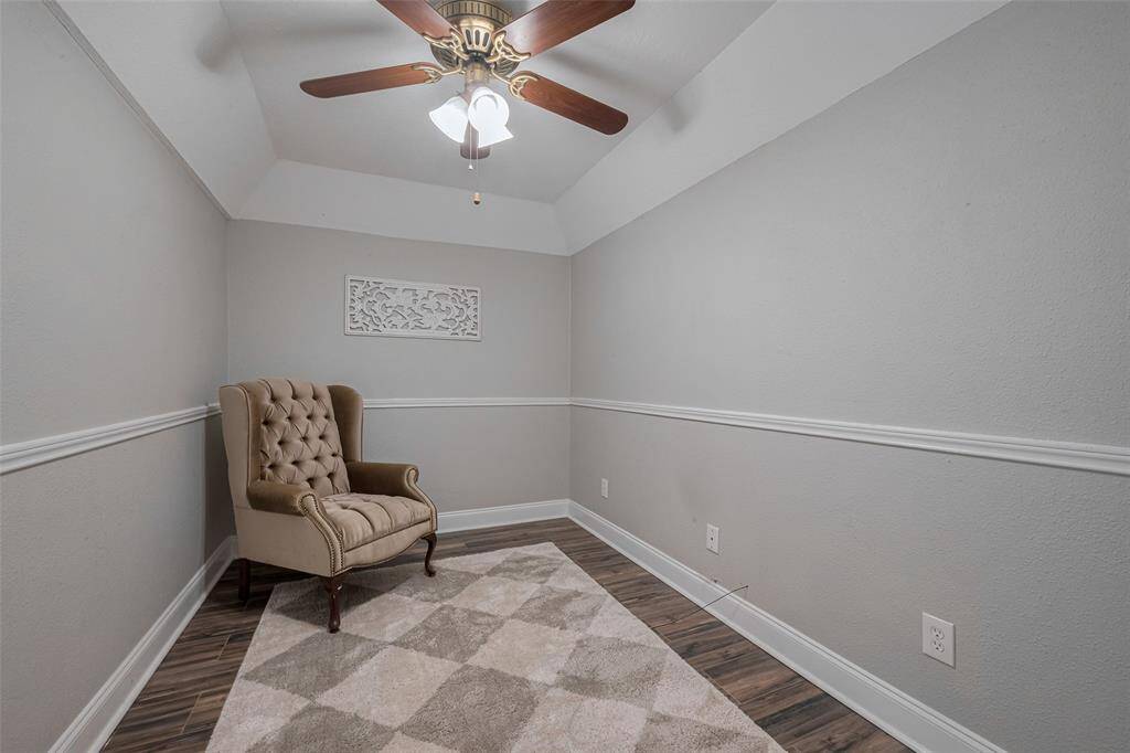 This flex space can be utilized as a reading nook, private living room or dedicated office!