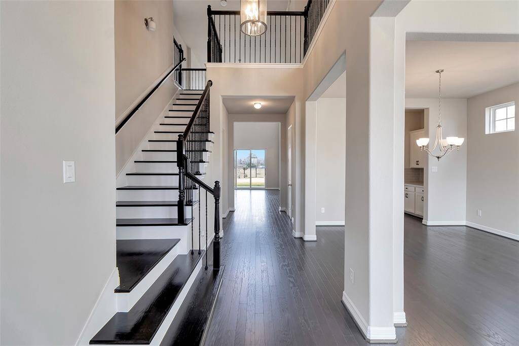Note: Sample product photo. Actual exterior and interior selections may vary by homesite. Photo may be virtually staged