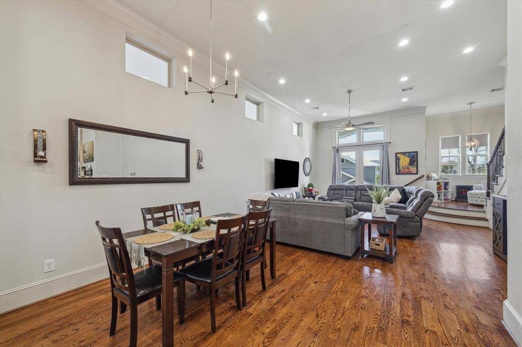 Light and bright open living in The Heights. This grand space is ideal for entertaining.