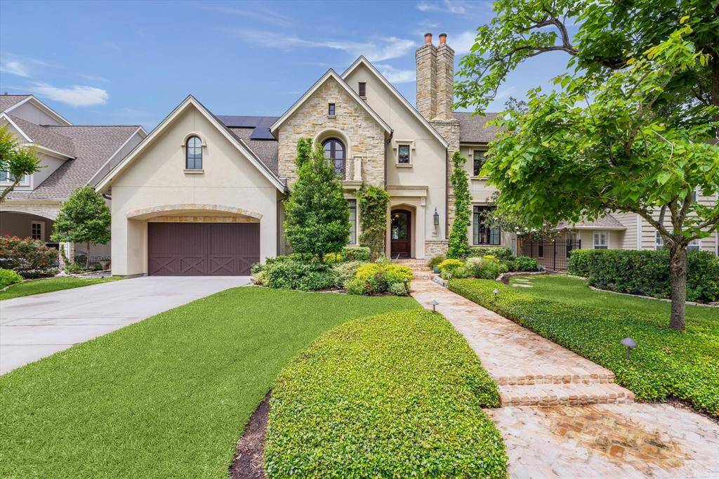 Welcome to 4904 Laurel St., where timeless elegance meets modern luxury in the heart of Bellaire! 2007 Bellaire New Home Show Winner built by Richard Price. Amenities include a whole house generator, solar panels, misquito system, and a central vac system.