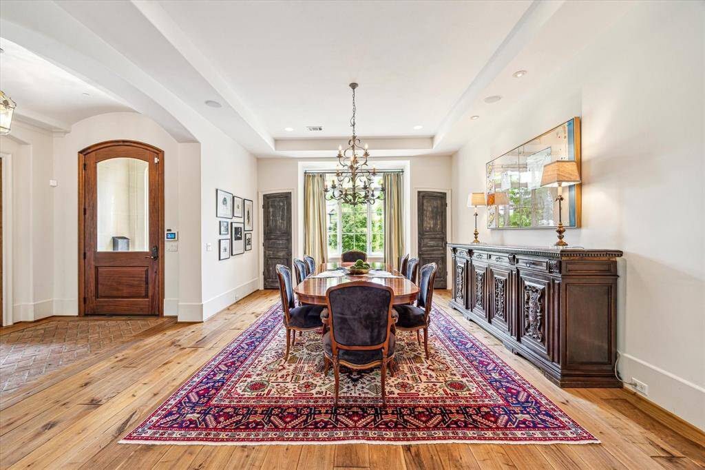 Perfect for entertaining in an elegant or casual setting. Two closets at end of dining room designed to hold your china and silver.