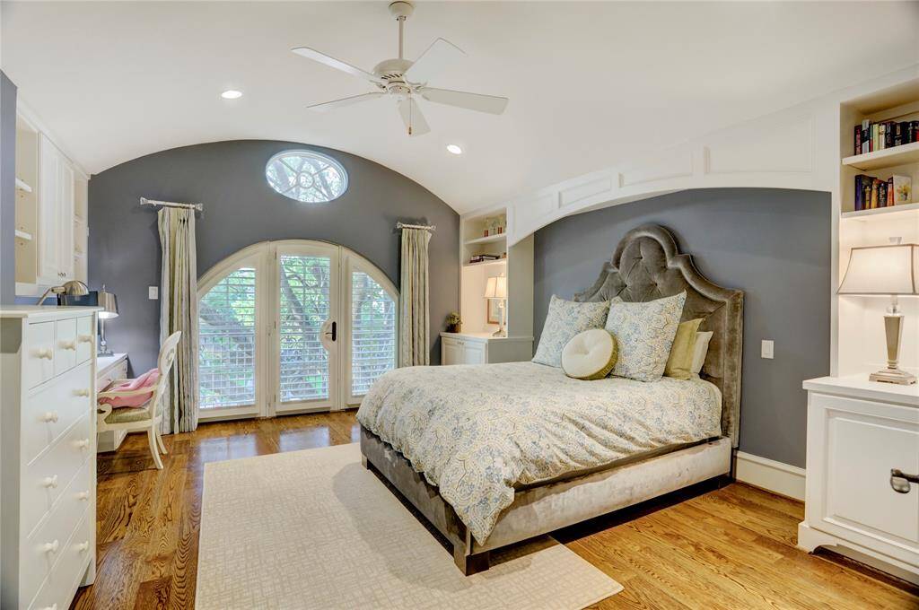 Large secondary suite, level window with a Juliet's balcony