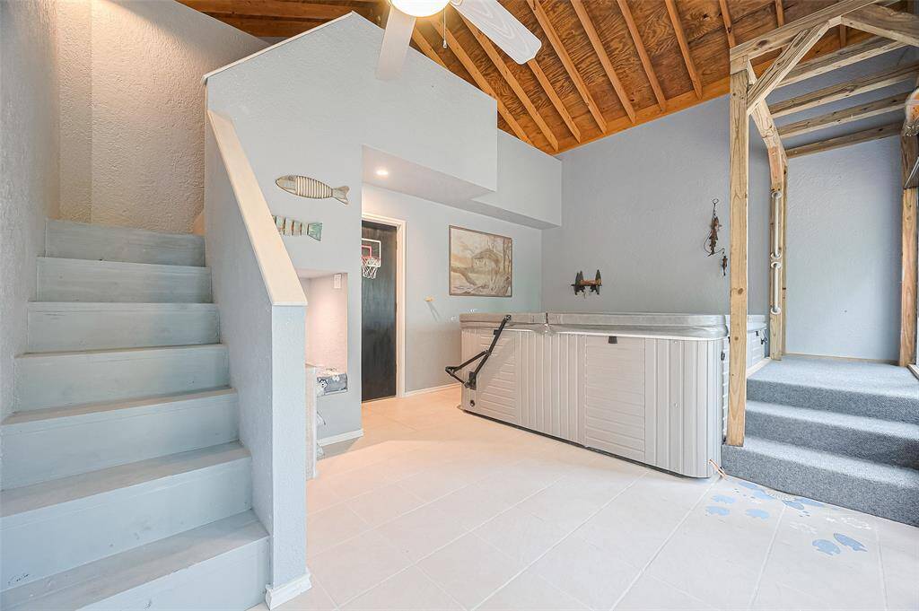 Enjoy the loft space in this room, designed to fit both a twin and a queen-size bed.