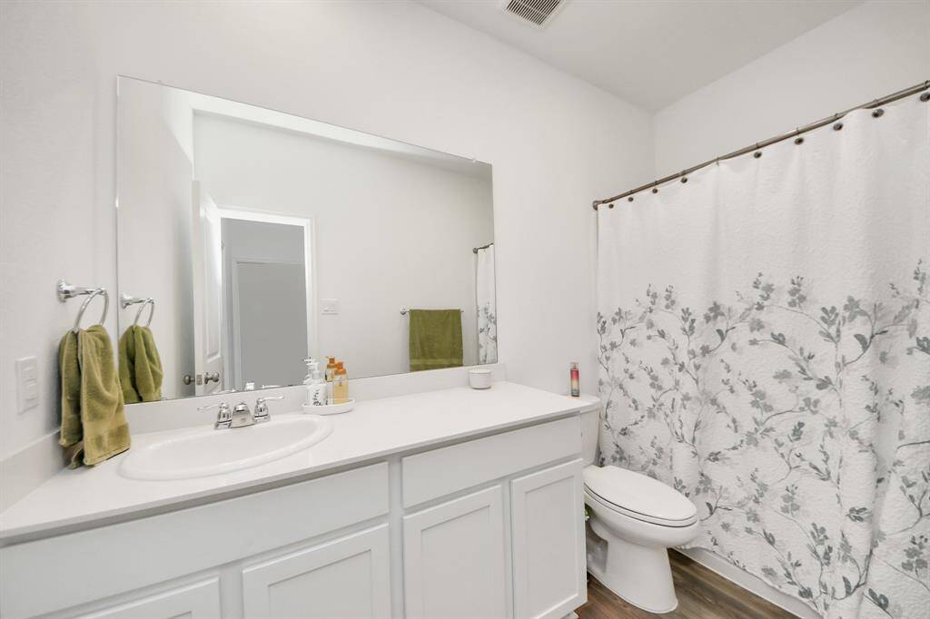 Bathroom #2