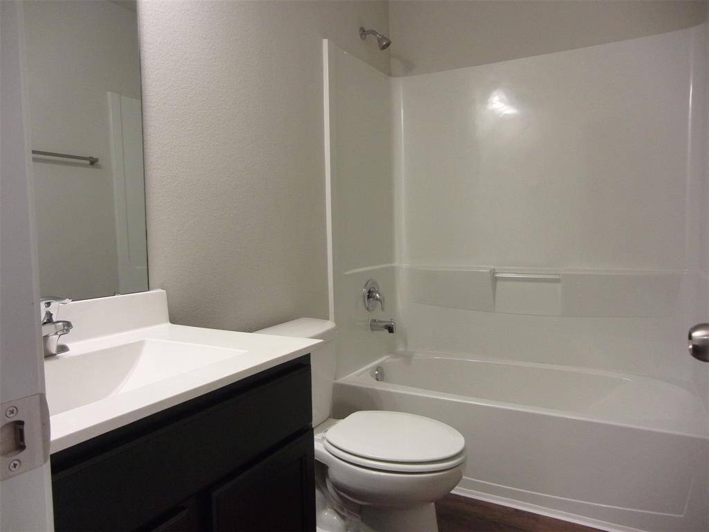 Secondary bathroom