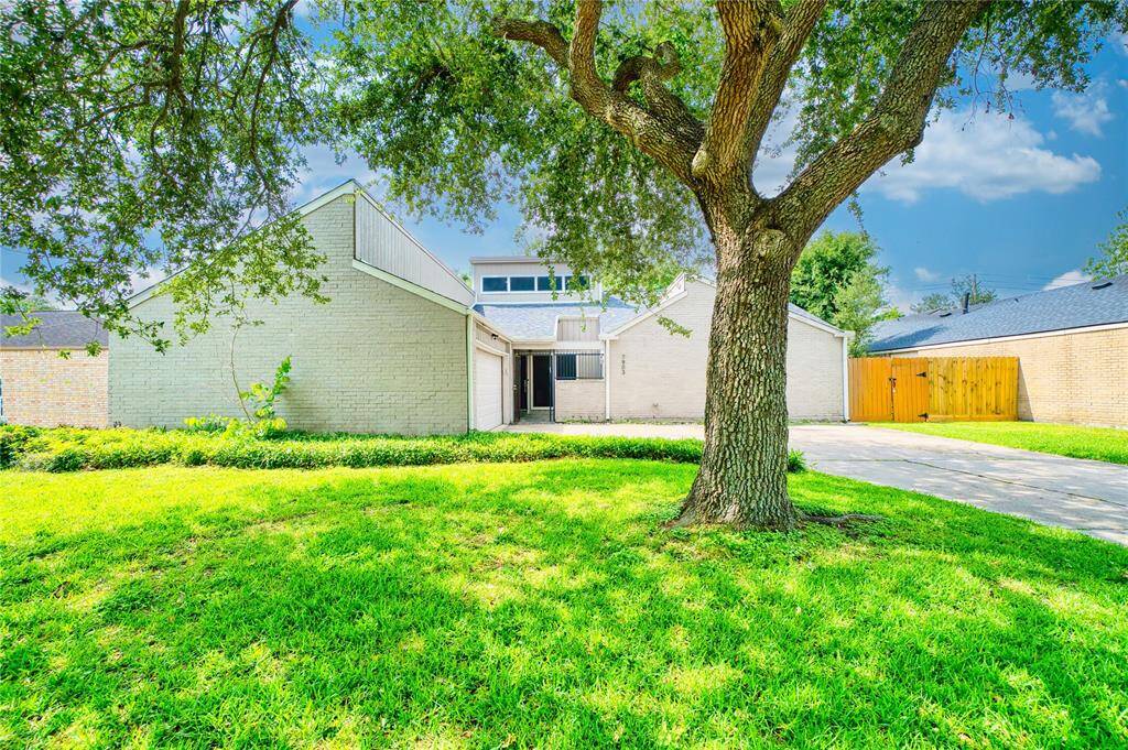 Curb Appeal Straight Shot