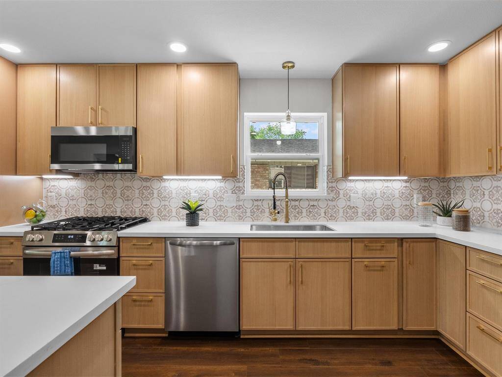 All new stainless steel kitchen appliances will come with this home!