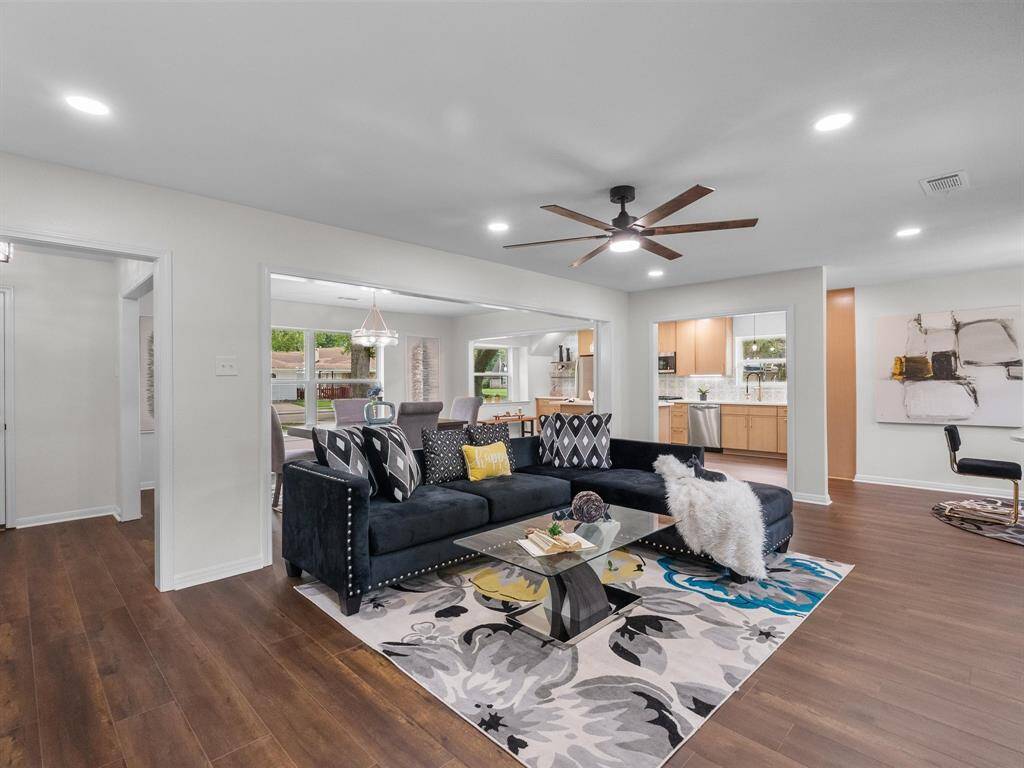 Lounge in the family room, but stay in touch with what's happening in the rest of the downstairs.