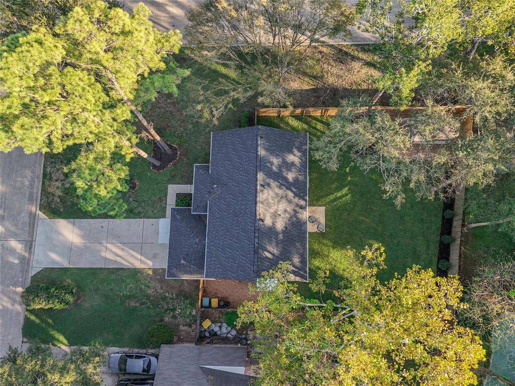 Plenty of space to play, dine or relax outside.