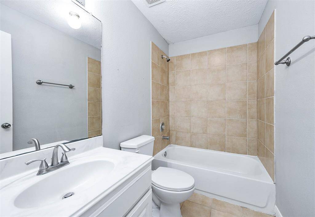 Another Full bath on the 2nd floor