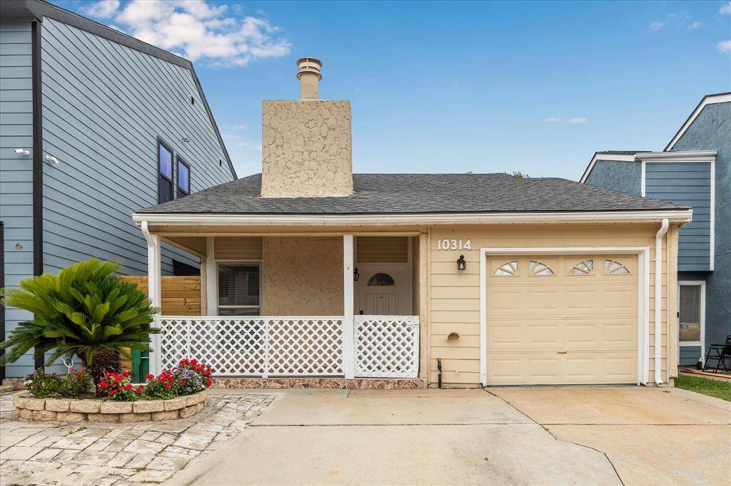 Cozy home with front porch