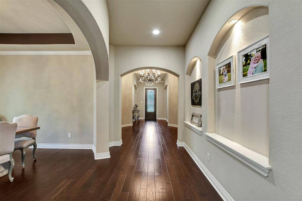 Amazing front foyer entry.