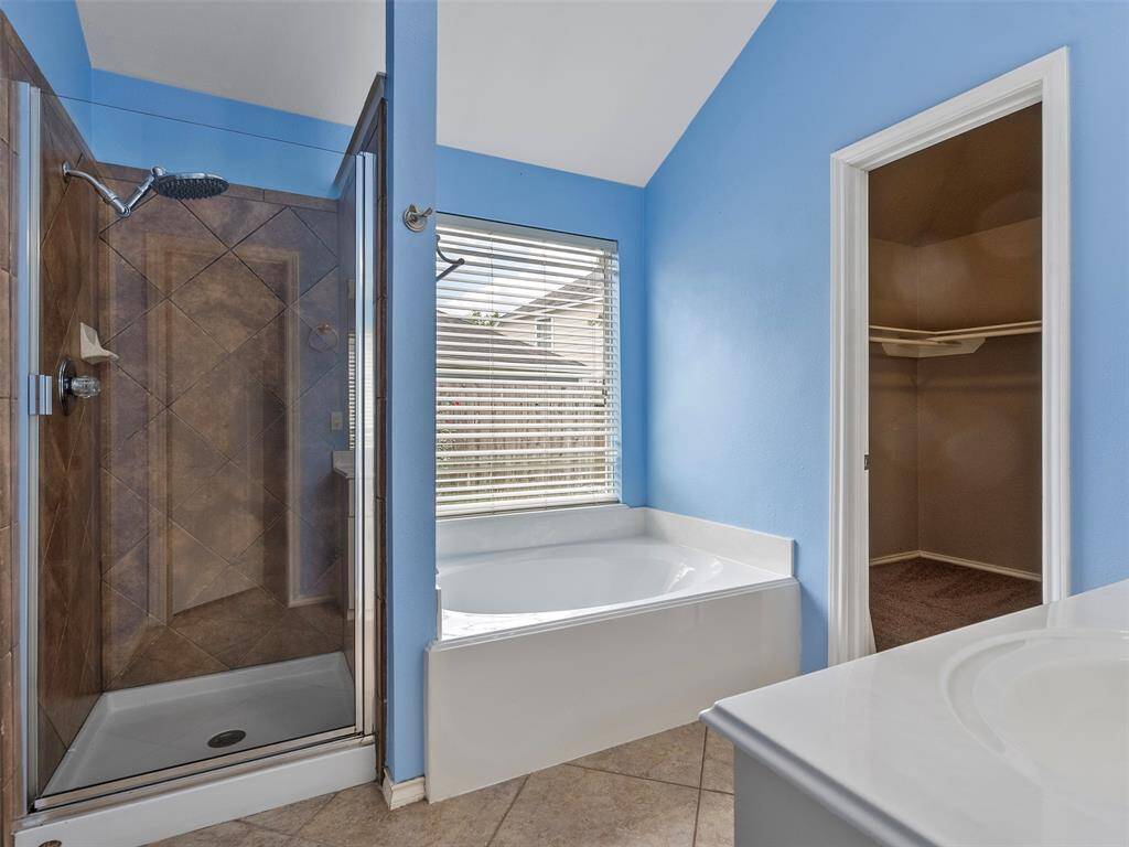 Bathtub and standing shower