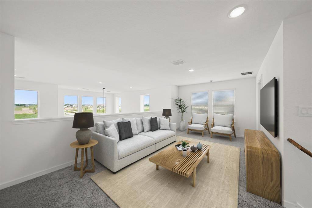 Versatile loft upstairs