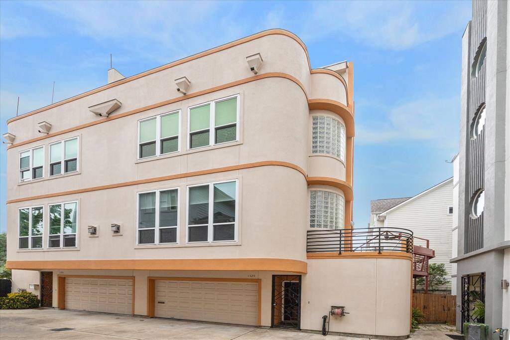 Welcome to 1324 Fairview. This wonderful and unique home sits in the heart of Montrose. The owner just had the whole interior painted including the ceilings and trim. Home shows so well.