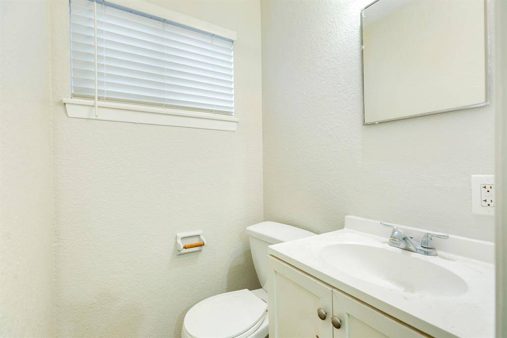 Half bath in the primary.