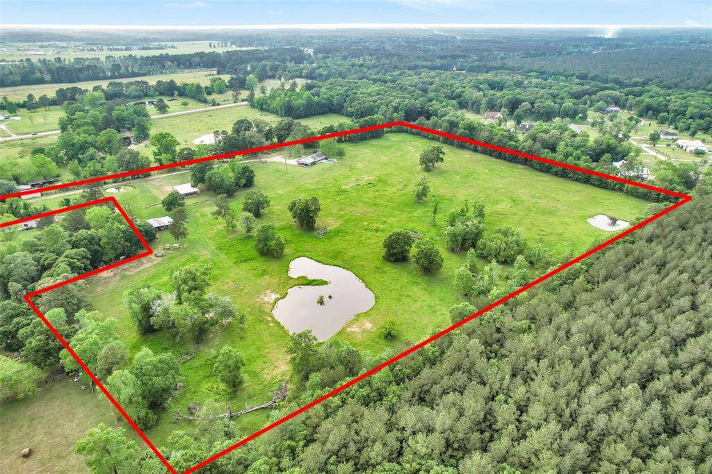 Pristine property of over 23+ acres in Tarkington