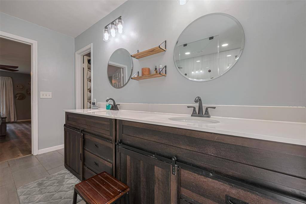 Double Vanity
