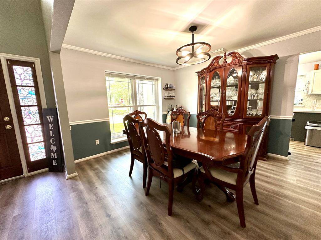 Formal dining