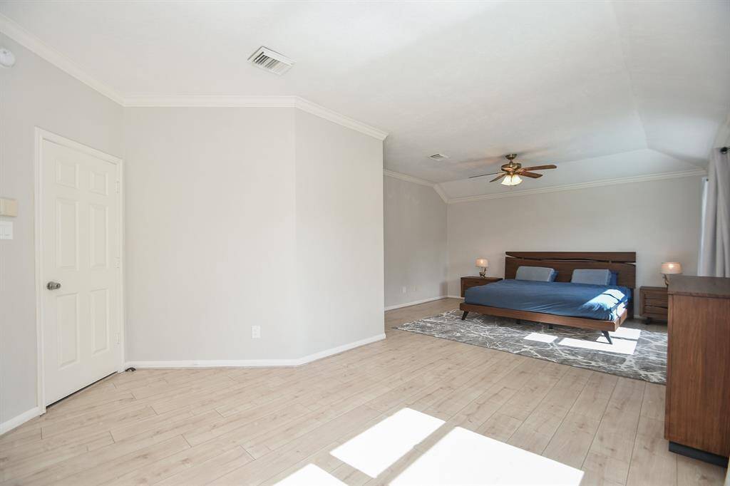 This very large area invites sitting pieces; a reading nook, perhaps . . . make your statement!