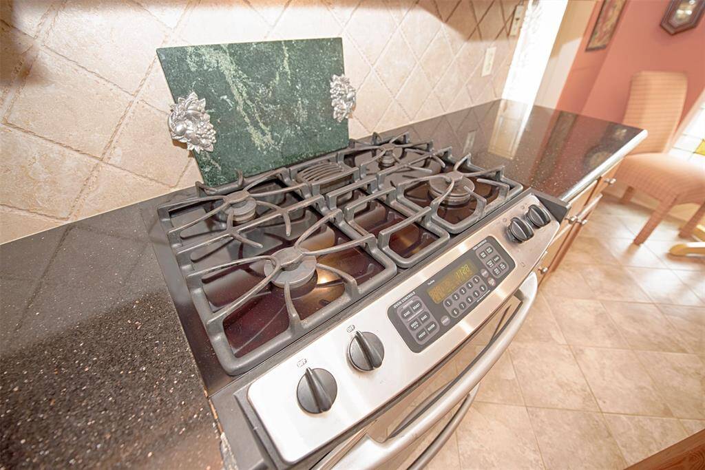 Chef ready gas range as well!