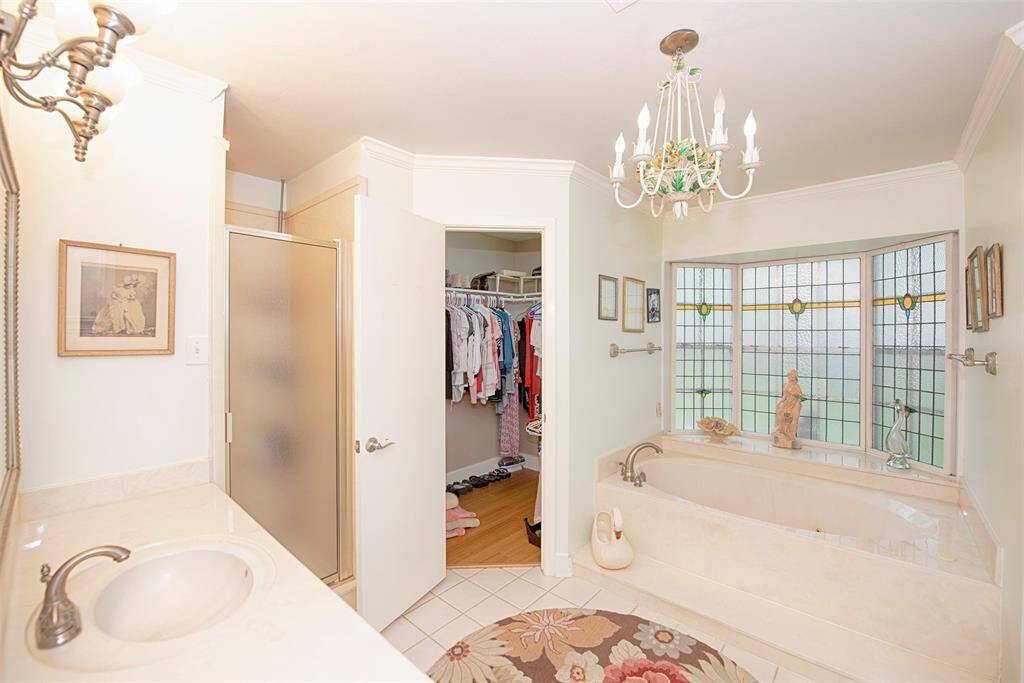 Entry to the En Suite bathroom with fabulous space.