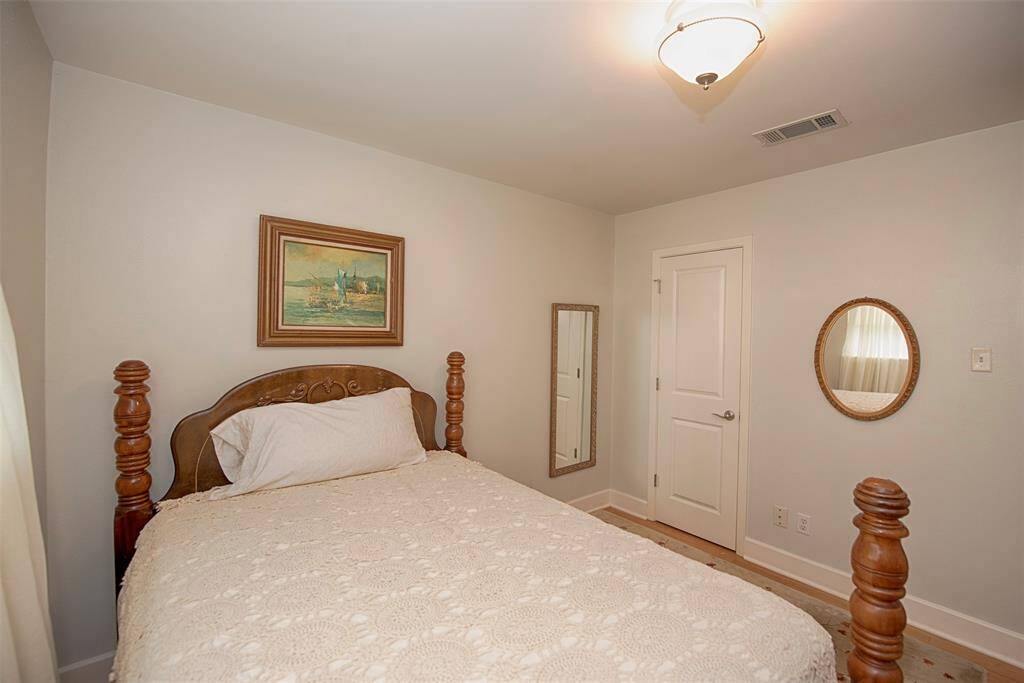 Bedroom provides great closet space too.