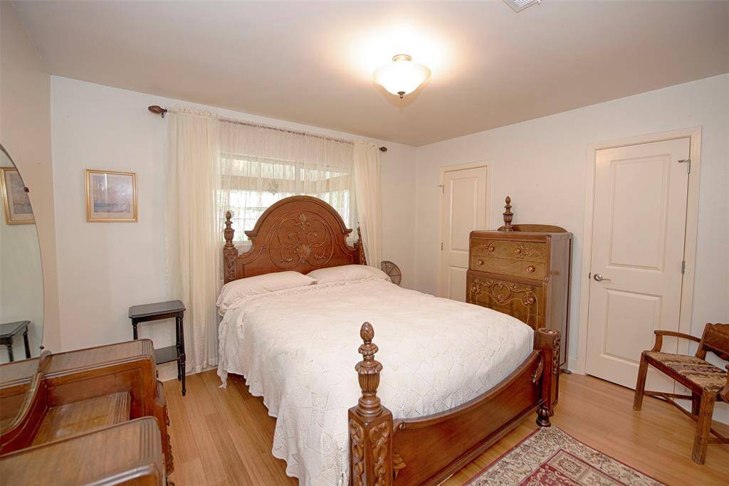 A guest room which provides two closets.