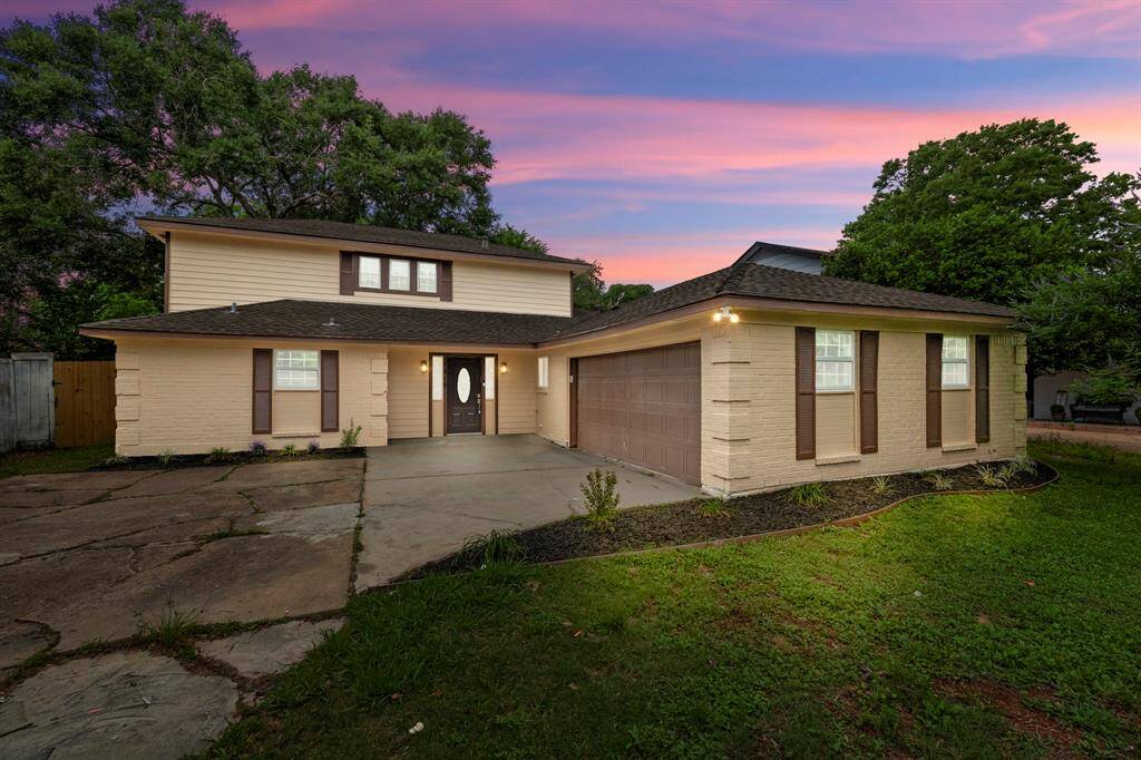 Welcome to 1819 Redwood Ct