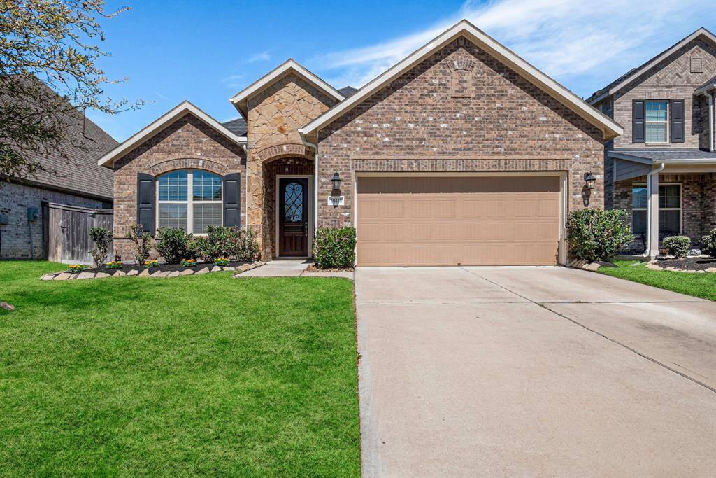 Welcome to your DREAM home with 4 bedrooms, 2 bathrooms, and a 2-car garage!