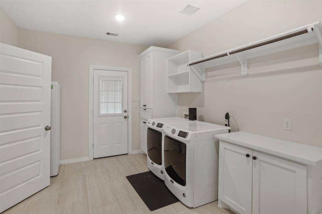 Large laundry room