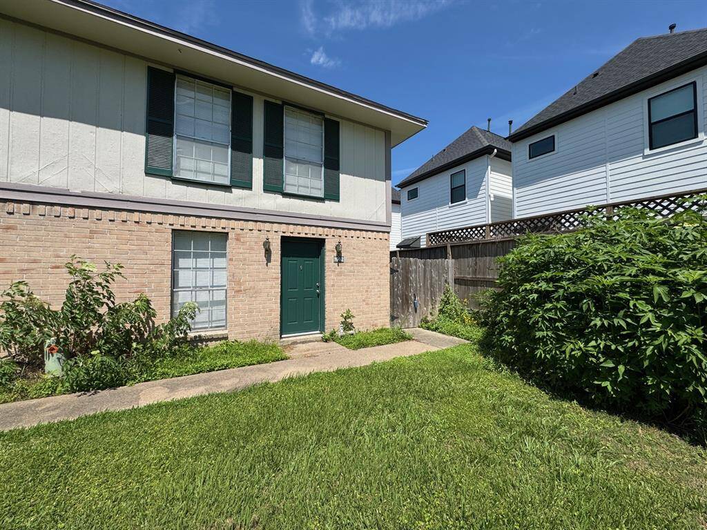 Corner unit townhome nestled by newly built luxury homes!  Enjoy the extra privacy, extra natural light and direct access to the green space!