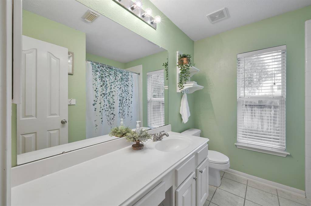 Bathroom 2Full size with tub/shower combo.  Plenty of counter space with drawers and seating space