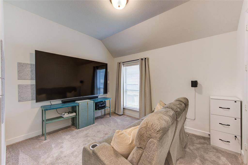 One of the three available secondary bedrooms