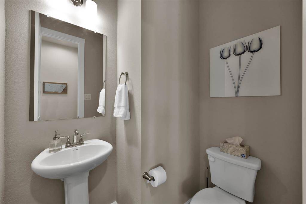 Powder room