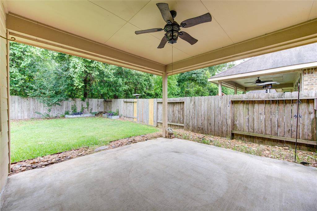 Covered patio with fan