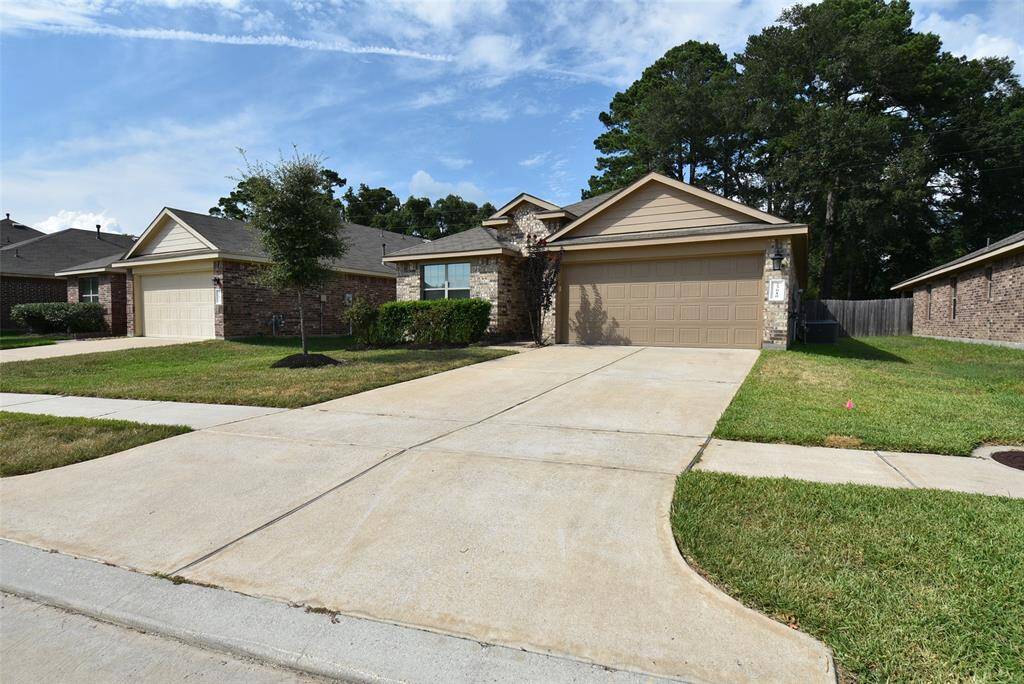 2-car garage and plenty of parking!