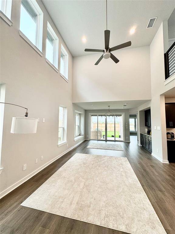 Living dining combo