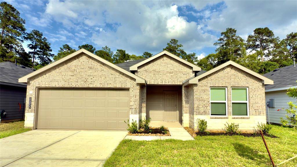 Charming Brand NEW D.R. Horton One Story in Grand Pines!