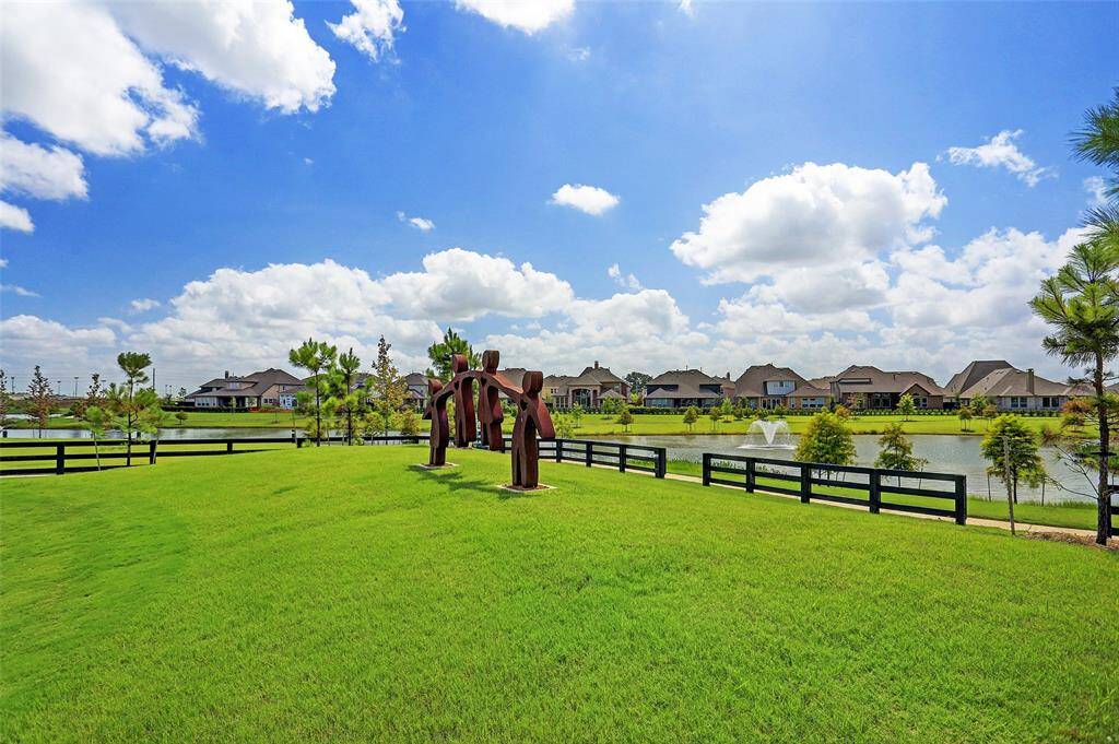 One of the many trails that meander along scenic parks and water features throughout the community. Unique are installations are strategically placed for your enjoyment and photo opportunities.