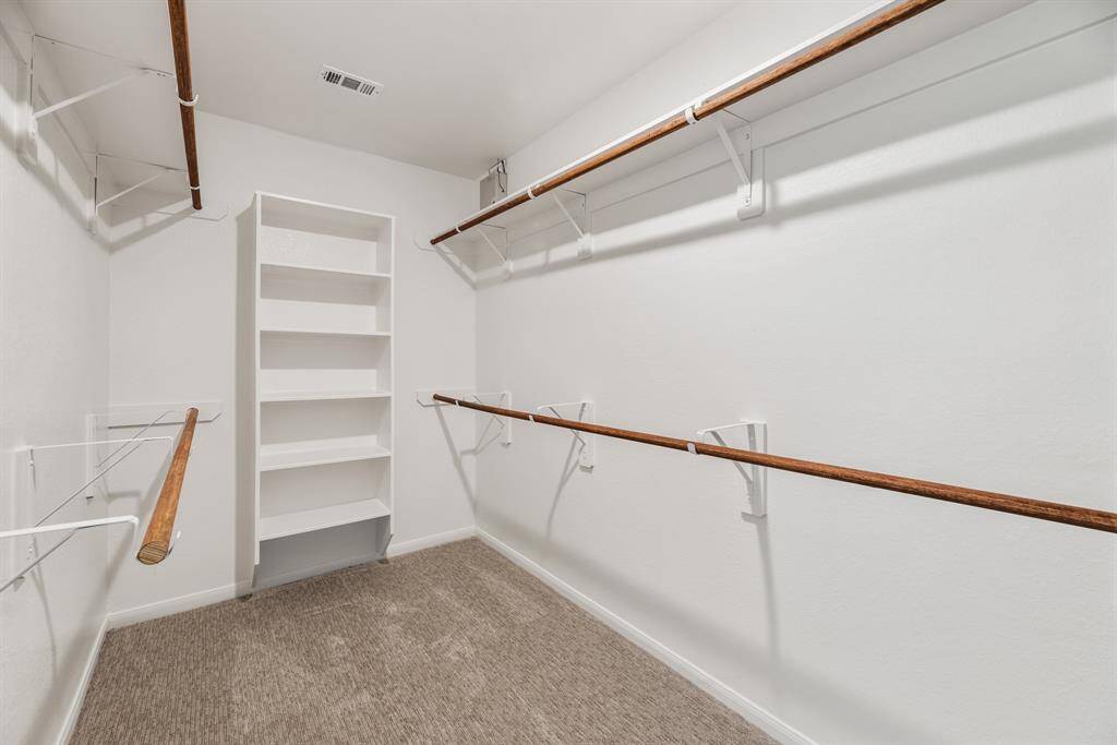 Huge walk-in closet in owner's suite (*Photo not of actual home and used for illustration purposes only.)