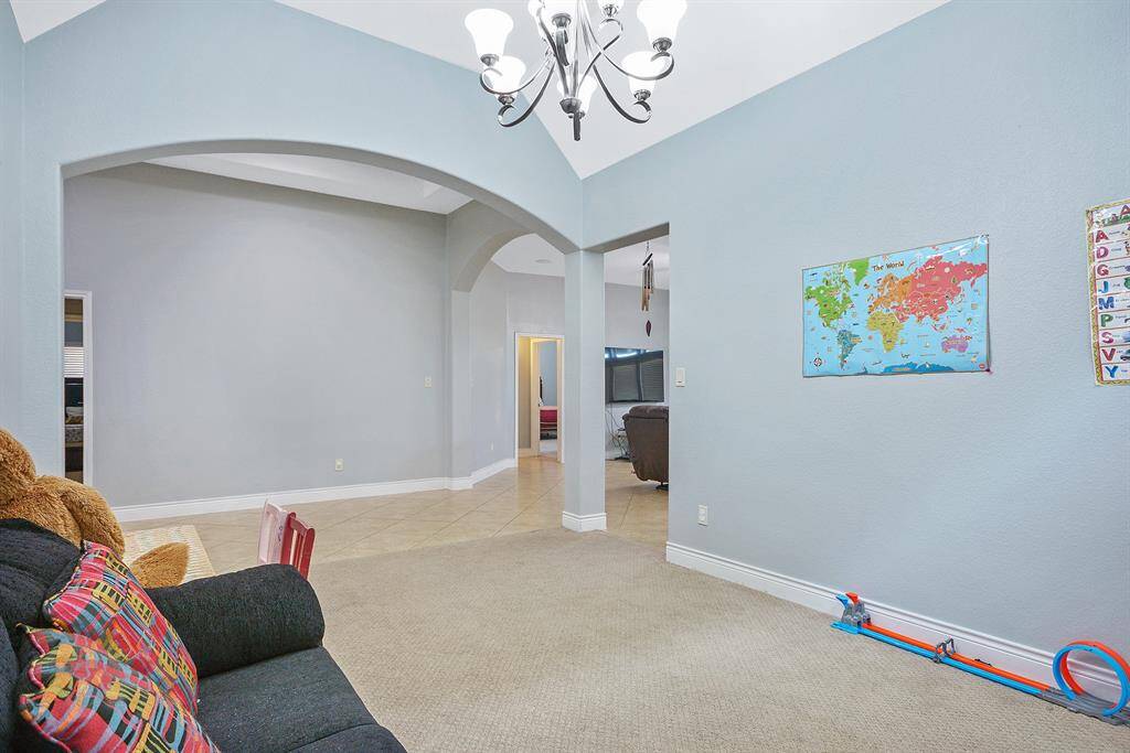 Formal Dining room that has easy access to the kitchen or can be uses 3rd living area.