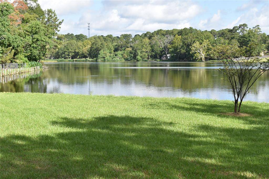 Enjoy fishing just a block away.