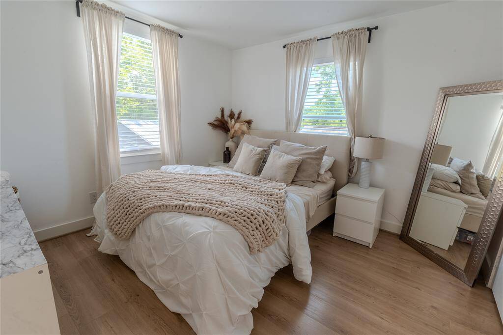 Guest bedroom upstairs.