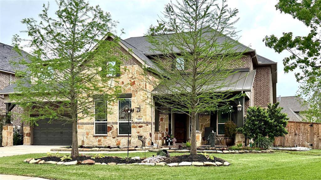 Welcome home! This fabulous home sits in a culdesac in the highly coveted Woodtrace subdivision