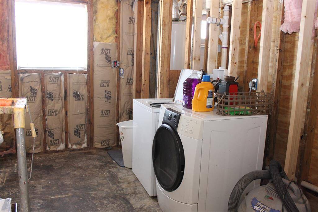 Downstairs bath / laundry is ready for redo