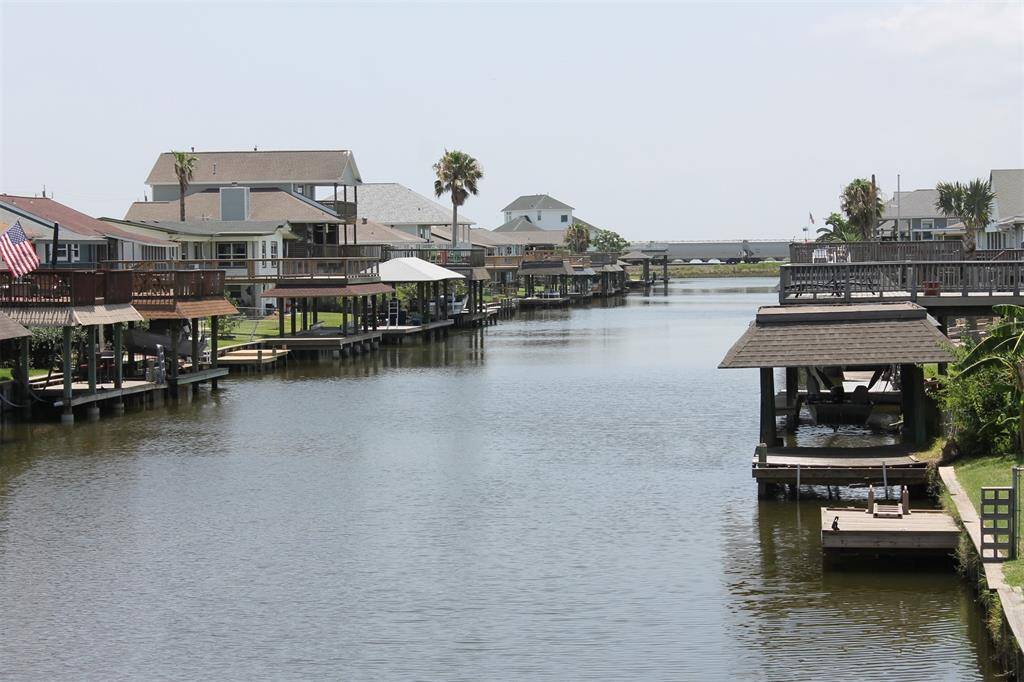 Your quick way out to Galveston West Bay and great fishing !