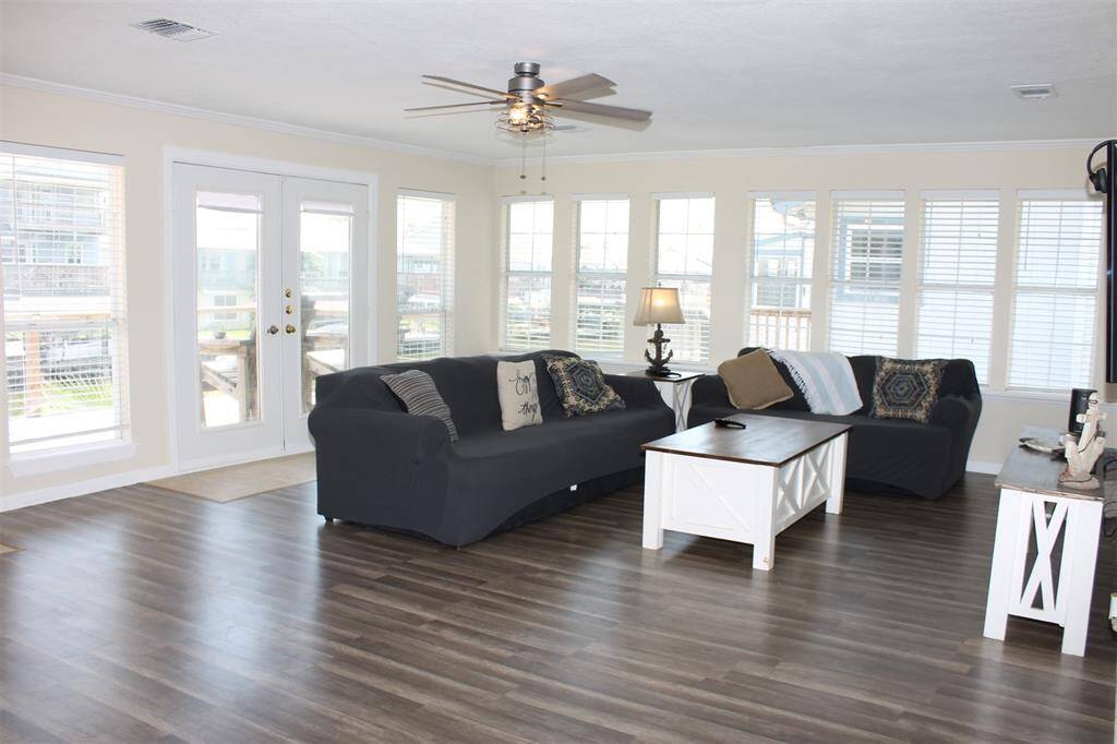 Open living spaces in this great living room