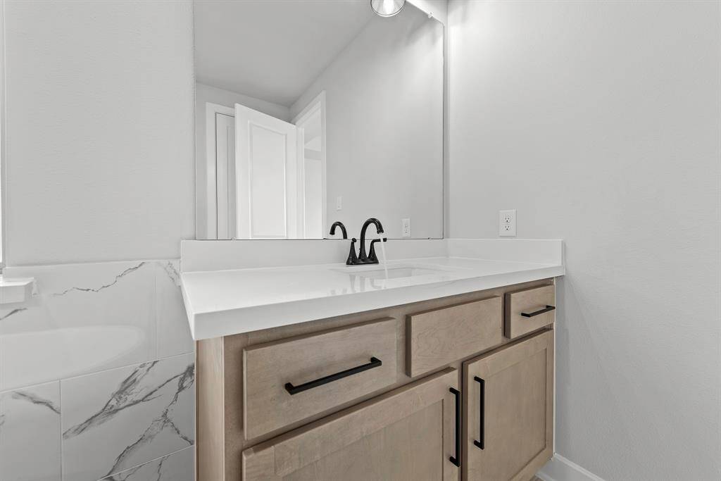 Representative photo. Home under construction. Design selections and colors may vary.